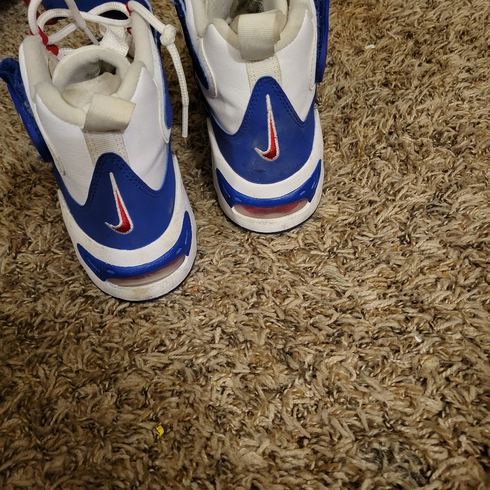 BOYS SHOES!! - Picture 2 of 4